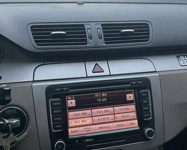 Коричневий Фольксваген Пассат, об'ємом двигуна 2 л та пробігом 291 тис. км за 7000 $, фото 15 на Automoto.ua