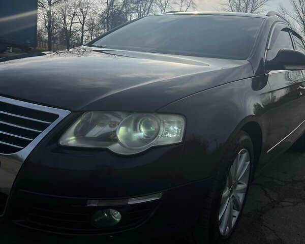 Коричневий Фольксваген Пассат, об'ємом двигуна 2 л та пробігом 267 тис. км за 7800 $, фото 14 на Automoto.ua