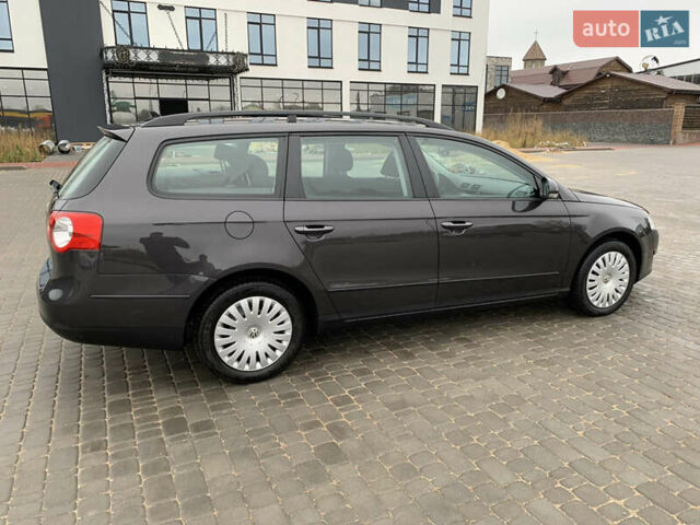 Коричневый Фольксваген Пассат, объемом двигателя 1.4 л и пробегом 187 тыс. км за 8500 $, фото 4 на Automoto.ua