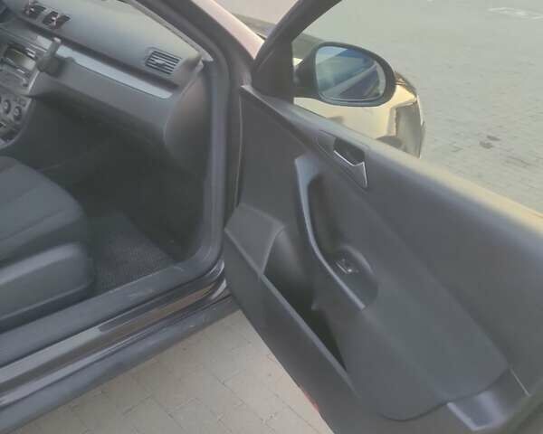 Коричневий Фольксваген Пассат, об'ємом двигуна 1.4 л та пробігом 243 тис. км за 6900 $, фото 9 на Automoto.ua