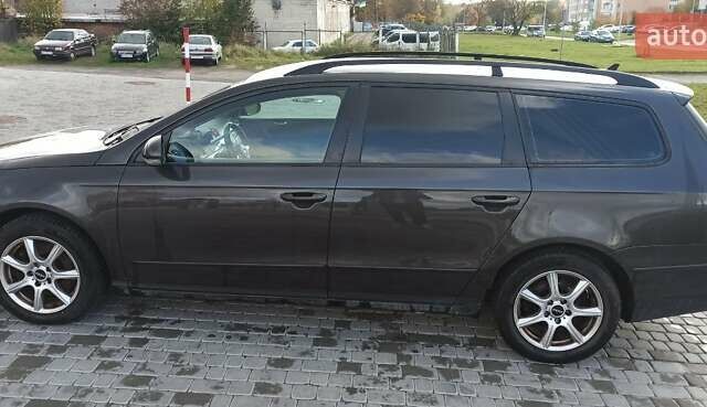 Коричневий Фольксваген Пассат, об'ємом двигуна 2 л та пробігом 391 тис. км за 6800 $, фото 2 на Automoto.ua