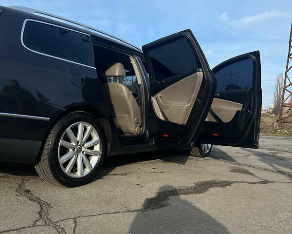 Коричневий Фольксваген Пассат, об'ємом двигуна 2 л та пробігом 267 тис. км за 7800 $, фото 6 на Automoto.ua