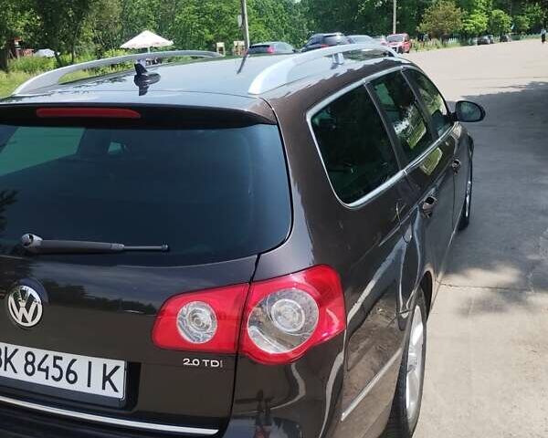Коричневий Фольксваген Пассат, об'ємом двигуна 2 л та пробігом 249 тис. км за 9500 $, фото 3 на Automoto.ua