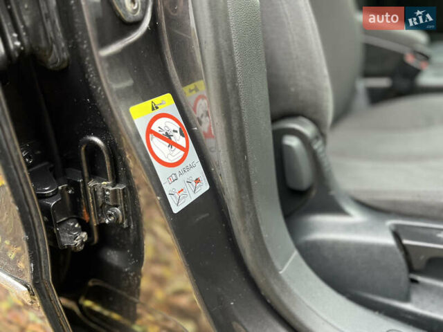 Фольксваген Пассат 2009 в Ровно на Automoto.ua Коричневый Фольксваген Пассат, объемом двигателя 1.9 л и пробегом 249 тыс. км за 5650 $, фото 41 на Automoto.ua