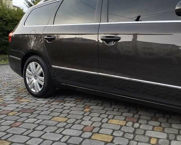 Фольксваген Пассат 2009 в Трускавце на Automoto.ua Коричневый Фольксваген Пассат, объемом двигателя 2 л и пробегом 400 тыс. км за 5999 $, фото 11 на Automoto.ua