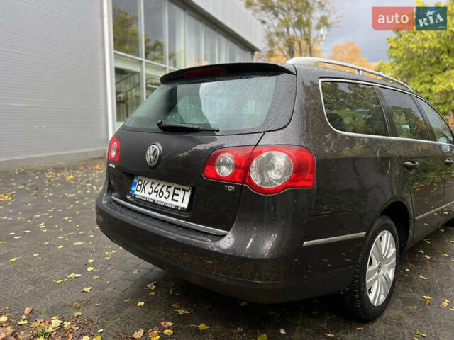 Фольксваген Пассат 2009 в Ровно на Automoto.ua Коричневый Фольксваген Пассат, объемом двигателя 1.9 л и пробегом 249 тыс. км за 5650 $, фото 69 на Automoto.ua