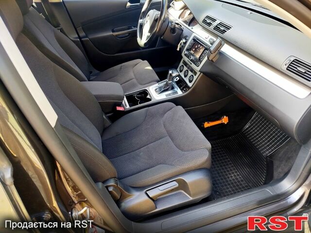 Коричневий Фольксваген Пассат, об'ємом двигуна 1.4 л та пробігом 233 тис. км за 6800 $, фото 12 на Automoto.ua