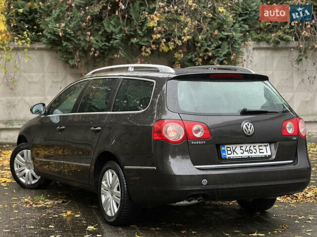 Фольксваген Пассат 2009 в Ровно на Automoto.ua Коричневый Фольксваген Пассат, объемом двигателя 1.9 л и пробегом 249 тыс. км за 5650 $, фото 74 на Automoto.ua