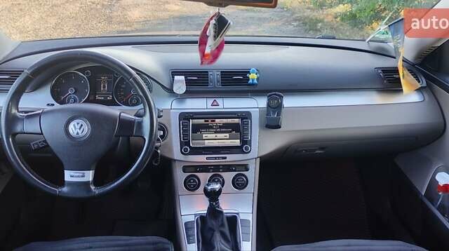 Коричневий Фольксваген Пассат, об'ємом двигуна 2 л та пробігом 235 тис. км за 7900 $, фото 24 на Automoto.ua