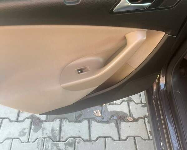 Коричневый Фольксваген Пассат, объемом двигателя 1.97 л и пробегом 375 тыс. км за 8200 $, фото 20 на Automoto.ua