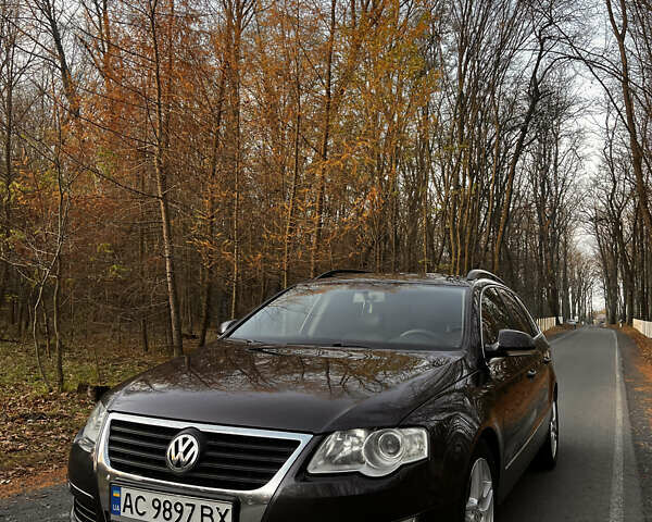 Коричневий Фольксваген Пассат, об'ємом двигуна 1.8 л та пробігом 229 тис. км за 6800 $, фото 6 на Automoto.ua