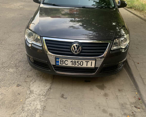 Коричневый Фольксваген Пассат, объемом двигателя 1.97 л и пробегом 298 тыс. км за 7000 $, фото 15 на Automoto.ua