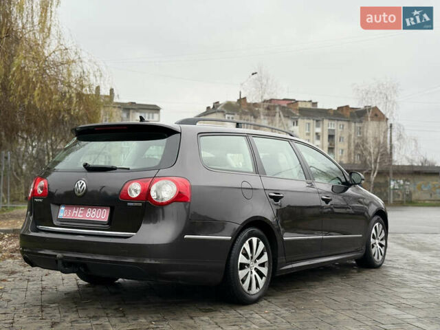 Коричневый Фольксваген Пассат, объемом двигателя 1.6 л и пробегом 277 тыс. км за 7350 $, фото 4 на Automoto.ua