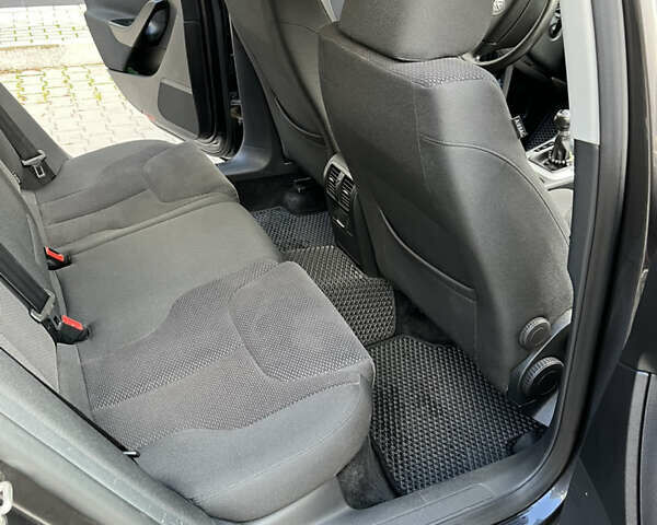 Коричневый Фольксваген Пассат, объемом двигателя 1.97 л и пробегом 302 тыс. км за 8500 $, фото 10 на Automoto.ua