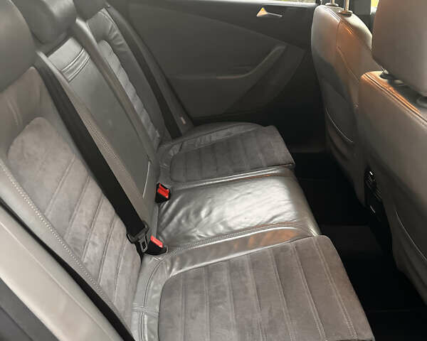 Коричневий Фольксваген Пассат, об'ємом двигуна 1.8 л та пробігом 229 тис. км за 6800 $, фото 38 на Automoto.ua