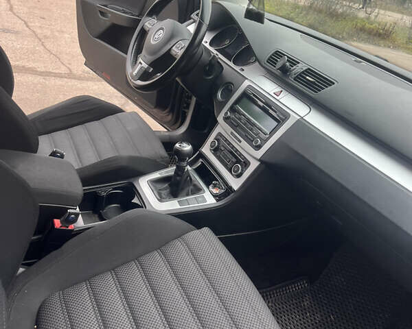 Коричневый Фольксваген Пассат, объемом двигателя 1.8 л и пробегом 229 тыс. км за 7200 $, фото 13 на Automoto.ua