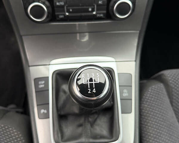 Коричневый Фольксваген Пассат, объемом двигателя 1.6 л и пробегом 277 тыс. км за 7350 $, фото 21 на Automoto.ua