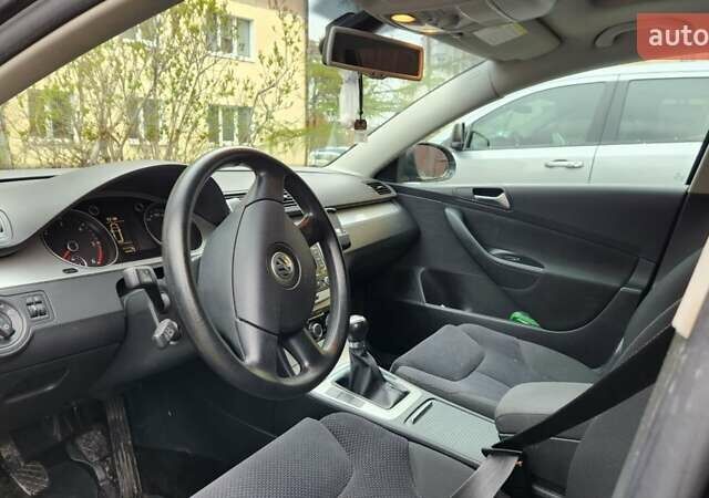 Коричневий Фольксваген Пассат, об'ємом двигуна 1.97 л та пробігом 346 тис. км за 6800 $, фото 12 на Automoto.ua