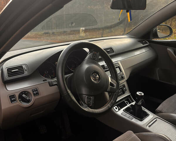 Коричневий Фольксваген Пассат, об'ємом двигуна 1.8 л та пробігом 229 тис. км за 6800 $, фото 31 на Automoto.ua