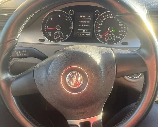 Коричневый Фольксваген Пассат, объемом двигателя 1.97 л и пробегом 375 тыс. км за 8200 $, фото 11 на Automoto.ua