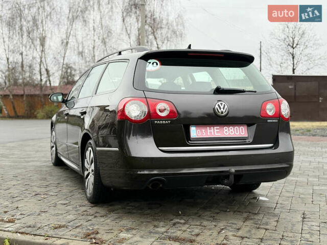 Коричневый Фольксваген Пассат, объемом двигателя 1.6 л и пробегом 277 тыс. км за 7350 $, фото 7 на Automoto.ua