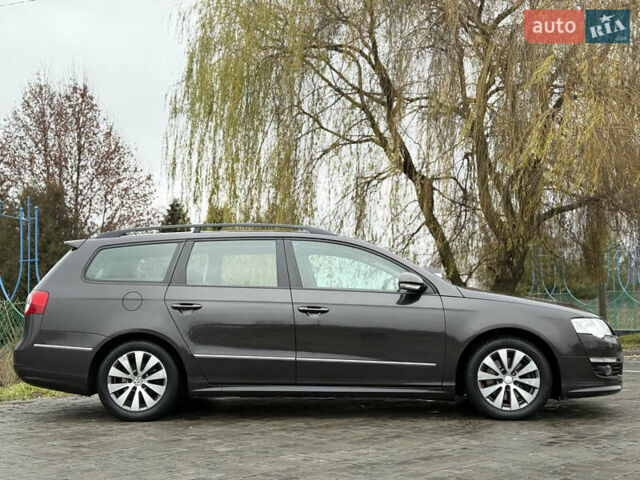 Коричневый Фольксваген Пассат, объемом двигателя 1.6 л и пробегом 277 тыс. км за 7350 $, фото 3 на Automoto.ua
