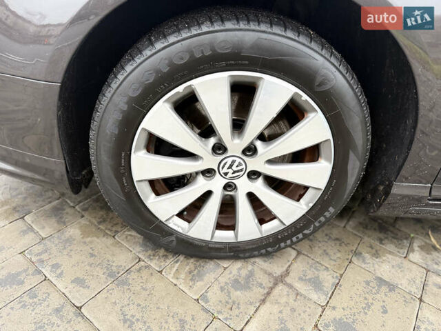 Коричневый Фольксваген Пассат, объемом двигателя 1.6 л и пробегом 277 тыс. км за 7350 $, фото 12 на Automoto.ua