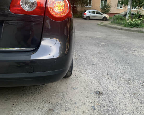 Коричневый Фольксваген Пассат, объемом двигателя 1.97 л и пробегом 298 тыс. км за 7000 $, фото 6 на Automoto.ua