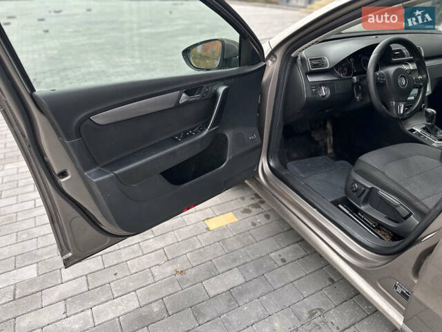 Коричневий Фольксваген Пассат, об'ємом двигуна 1.4 л та пробігом 250 тис. км за 4999 $, фото 24 на Automoto.ua