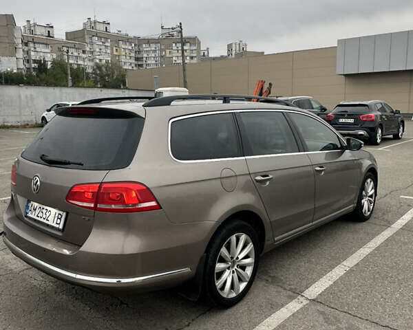 Коричневый Фольксваген Пассат, объемом двигателя 1.8 л и пробегом 245 тыс. км за 6100 $, фото 4 на Automoto.ua