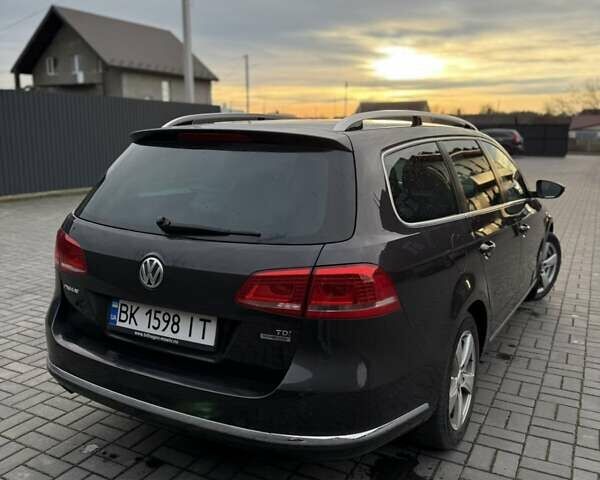 Коричневый Фольксваген Пассат, объемом двигателя 1.6 л и пробегом 216 тыс. км за 9200 $, фото 5 на Automoto.ua