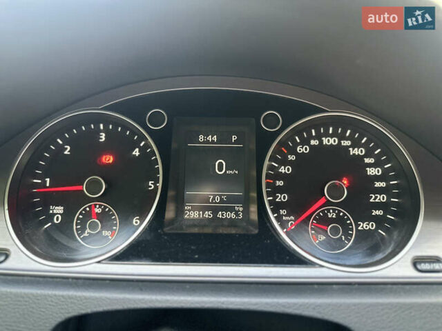 Коричневый Фольксваген Пассат, объемом двигателя 1.97 л и пробегом 298 тыс. км за 9800 $, фото 19 на Automoto.ua