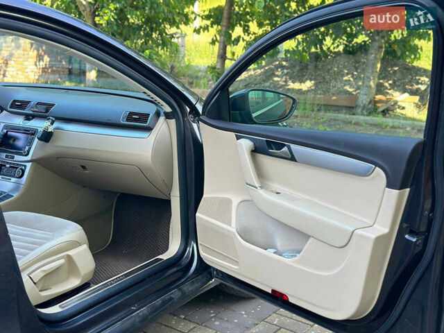 Коричневый Фольксваген Пассат, объемом двигателя 1.97 л и пробегом 244 тыс. км за 10800 $, фото 15 на Automoto.ua