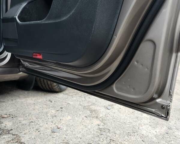 Коричневый Фольксваген Пассат, объемом двигателя 2 л и пробегом 238 тыс. км за 10800 $, фото 67 на Automoto.ua