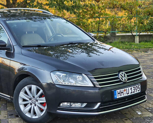 Коричневый Фольксваген Пассат, объемом двигателя 1.97 л и пробегом 244 тыс. км за 10800 $, фото 19 на Automoto.ua