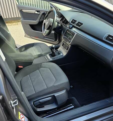 Коричневый Фольксваген Пассат, объемом двигателя 1.97 л и пробегом 267 тыс. км за 9000 $, фото 16 на Automoto.ua