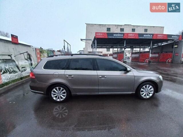 Коричневый Фольксваген Пассат, объемом двигателя 1.6 л и пробегом 235 тыс. км за 11000 $, фото 4 на Automoto.ua