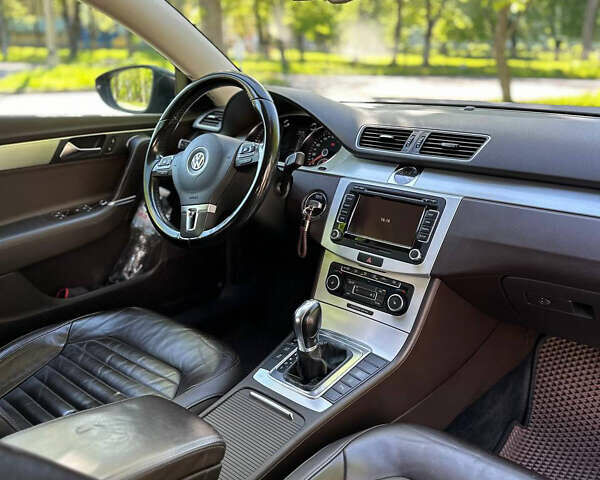 Коричневый Фольксваген Пассат, объемом двигателя 1.97 л и пробегом 337 тыс. км за 12300 $, фото 14 на Automoto.ua