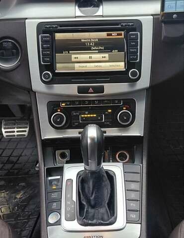 Коричневый Фольксваген Пассат, объемом двигателя 1.97 л и пробегом 243 тыс. км за 10999 $, фото 16 на Automoto.ua