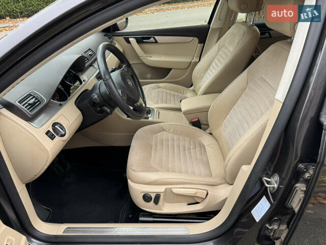 Коричневый Фольксваген Пассат, объемом двигателя 2 л и пробегом 290 тыс. км за 10500 $, фото 7 на Automoto.ua