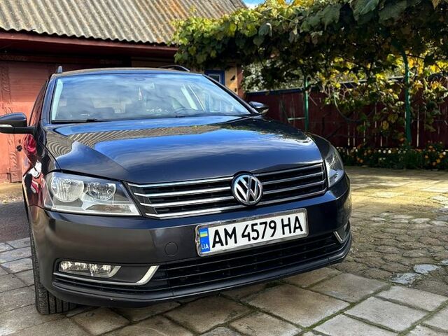 Коричневый Фольксваген Пассат, объемом двигателя 1.6 л и пробегом 265 тыс. км за 9200 $, фото 1 на Automoto.ua