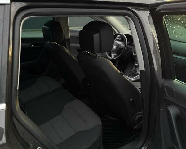 Коричневый Фольксваген Пассат, объемом двигателя 1.6 л и пробегом 216 тыс. км за 9200 $, фото 9 на Automoto.ua