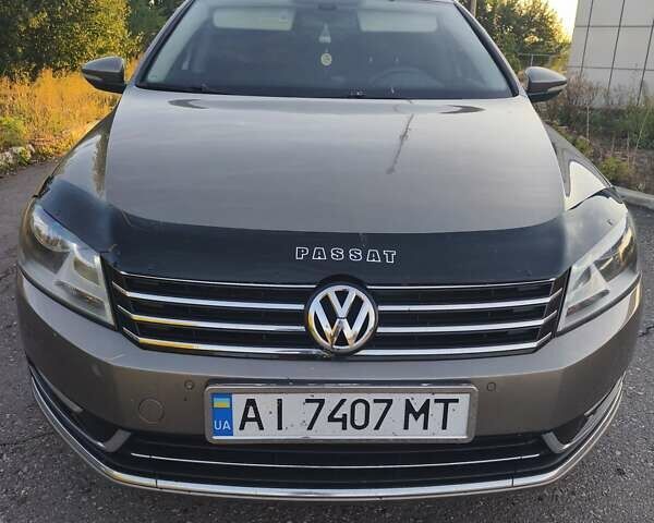 Коричневый Фольксваген Пассат, объемом двигателя 1.97 л и пробегом 225 тыс. км за 10500 $, фото 5 на Automoto.ua