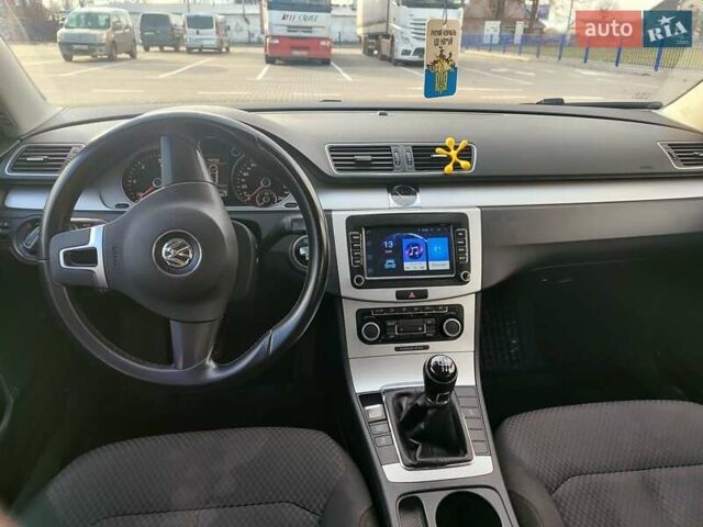 Коричневий Фольксваген Пассат, об'ємом двигуна 1.6 л та пробігом 245 тис. км за 9500 $, фото 3 на Automoto.ua