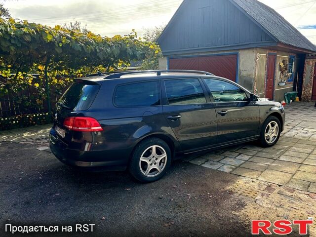 Коричневый Фольксваген Пассат, объемом двигателя 1.6 л и пробегом 265 тыс. км за 9200 $, фото 3 на Automoto.ua