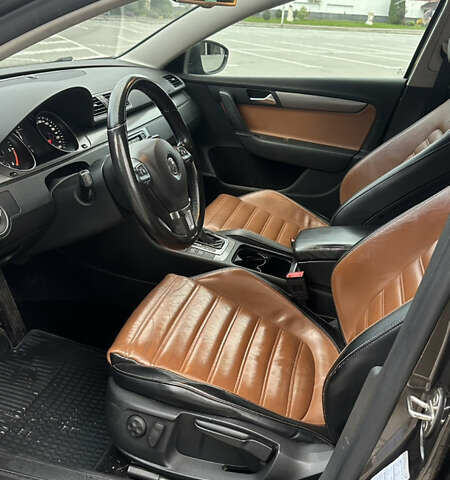 Коричневый Фольксваген Пассат, объемом двигателя 1.97 л и пробегом 298 тыс. км за 9800 $, фото 11 на Automoto.ua