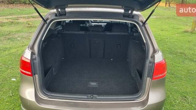 Коричневый Фольксваген Пассат, объемом двигателя 1.8 л и пробегом 214 тыс. км за 9000 $, фото 6 на Automoto.ua