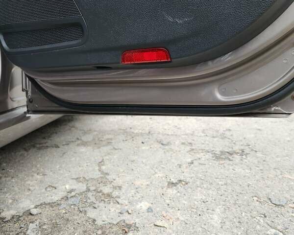 Коричневый Фольксваген Пассат, объемом двигателя 2 л и пробегом 238 тыс. км за 10800 $, фото 68 на Automoto.ua