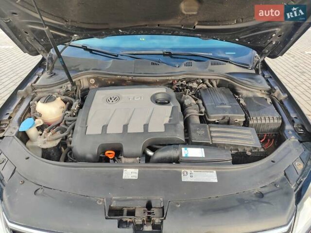 Коричневий Фольксваген Пассат, об'ємом двигуна 1.6 л та пробігом 245 тис. км за 9500 $, фото 11 на Automoto.ua