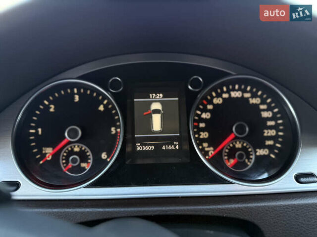 Коричневий Фольксваген Пассат, об'ємом двигуна 2 л та пробігом 309 тис. км за 10500 $, фото 13 на Automoto.ua